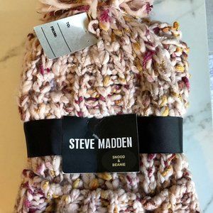 Steve Madden Beanie and Snood set